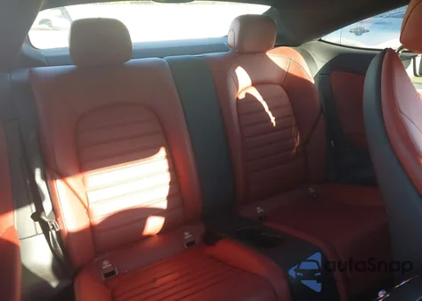 2017 Mercedes-Benz C 300 4Matic из США, поврежденный, VIN WDDWJ4KB7HF236771